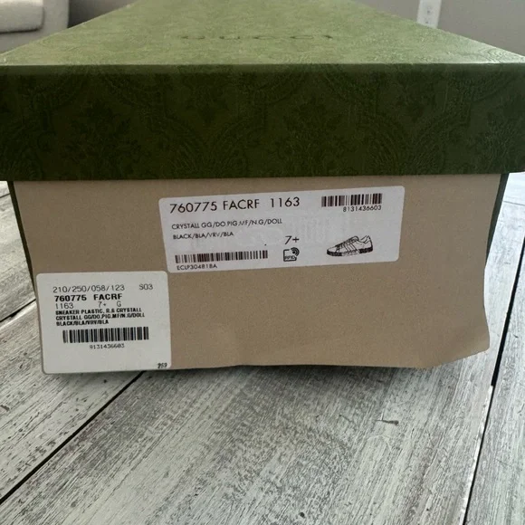 Gucci Black Sneakers with Green and Red Stripes